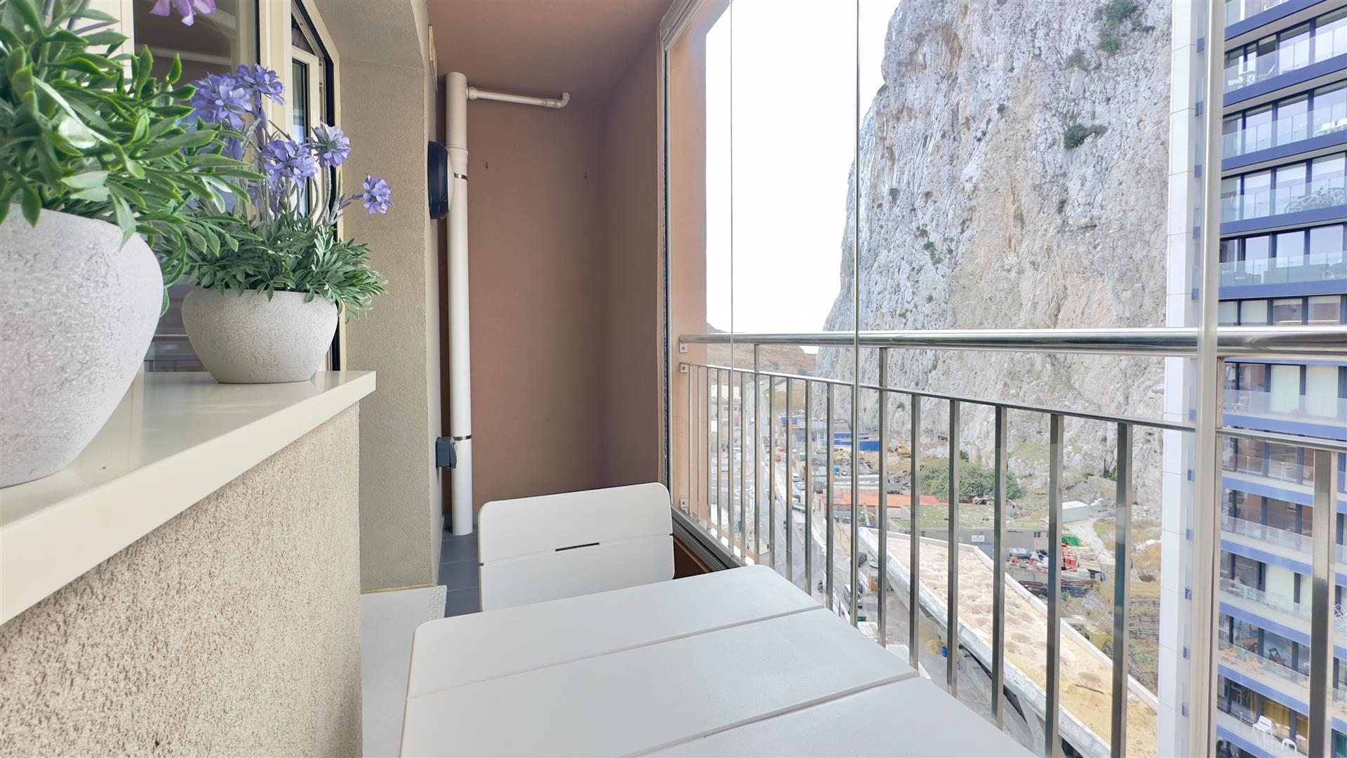 Image of Apartment - 2 Bedrooms - 1 Bathrooms for Sale in Beach View Terraces-Gibraltar, Image 8